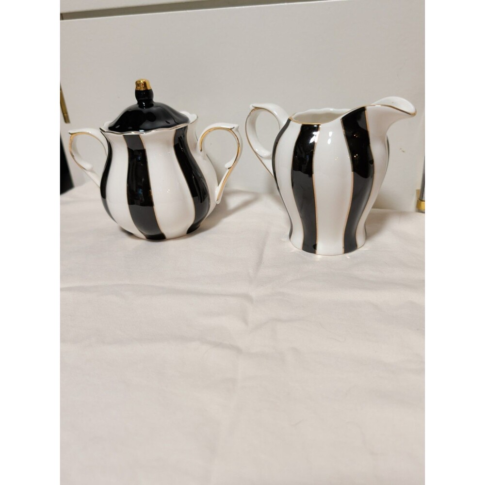 Grace Teaware Black and White Scallop Fine Porcelain Sugar Bowl And Creamer Set